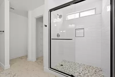 3005 W Shumway Farm Road, Phoenix, AZ 85041 - Photo 6