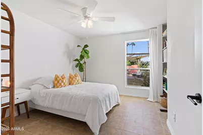 639 E Calavar Road, Phoenix, AZ 85022 - Photo 24