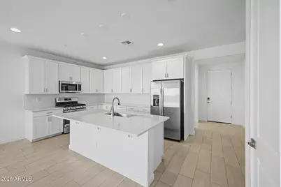 29491 N 135th Lane, Peoria, AZ 85383 - Photo 2