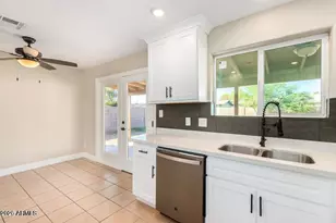 1102 W Anderson Dr, Phoenix, AZ 85023 - Photo 8