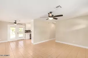 1102 W Anderson Dr, Phoenix, AZ 85023 - Photo 6