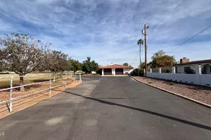 9427 S 51st Ave, Laveen, AZ 85339 - Photo 14