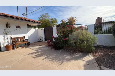 9427 S 51st Avenue, Laveen, AZ 85339 - Photo 8