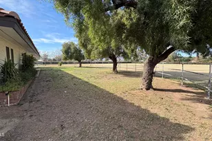 9427 S 51st Ave, Laveen, AZ 85339 - Photo 22