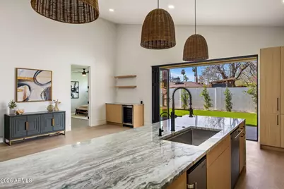 4224 N 35th Place, Phoenix, AZ 85018 - Photo 10