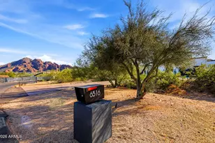 6516 N 43rd Pl, Paradise Valley, AZ 85253 - Photo 2