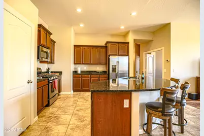 17774 W Dahlia Drive, Surprise, AZ 85388 - Photo 22