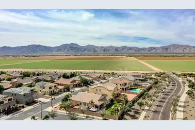 17774 W Dahlia Drive, Surprise, AZ 85388 - Photo 46