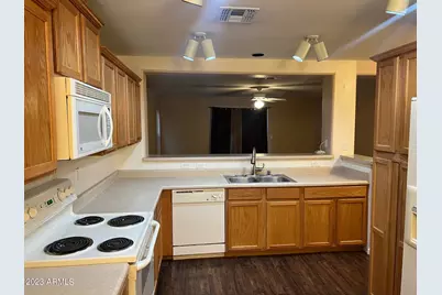 10289 N 115th Drive, Youngtown, AZ 85363 - Photo 4