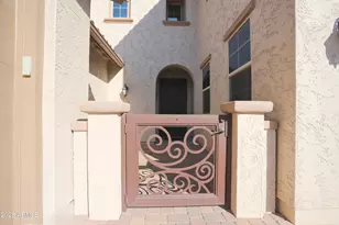 114 E Prescott Dr, Chandler, AZ 85249 - Photo 6