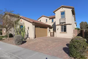 114 E Prescott Dr, Chandler, AZ 85249 - Photo 2