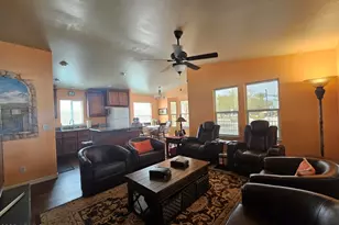 650 N Hawes Rd, Mesa, AZ 85207 - Photo 2