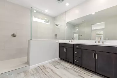 21114 N 58th Way, Phoenix, AZ 85054 - Photo 16