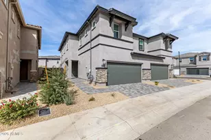 21114 N 58th Way, Phoenix, AZ 85054 - Photo 2