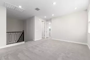 21114 N 58th Way, Phoenix, AZ 85054 - Photo 12