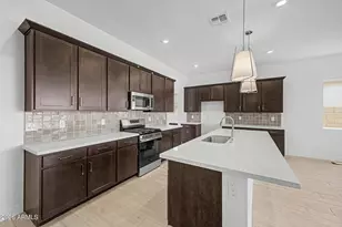 20388 N 222nd Dr, Surprise, AZ 85387 - Photo 2
