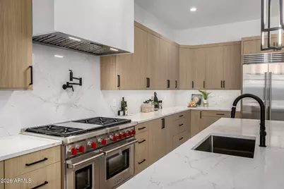 3028 N 47th Place, Phoenix, AZ 85018 - Photo 30