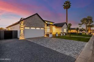 3028 N 47th Pl, Phoenix, AZ 85018 - Photo 2