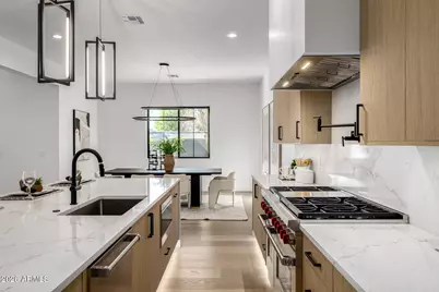 3028 N 47th Place, Phoenix, AZ 85018 - Photo 28