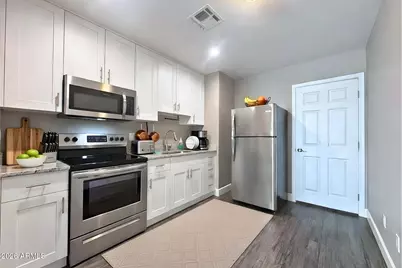 550 W 9th Street #Apt 2, Mesa, AZ 85201 - Photo 4