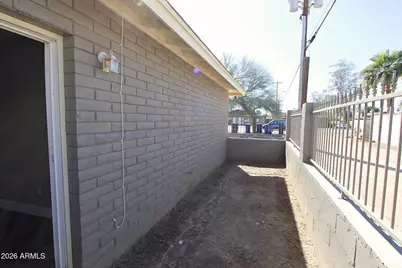 550 W 9th Street #Apt 2, Mesa, AZ 85201 - Photo 8