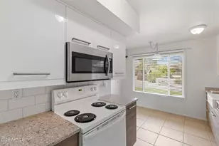 12922 W Castle Rock Dr, Sun City West, AZ 85375 - Photo 4