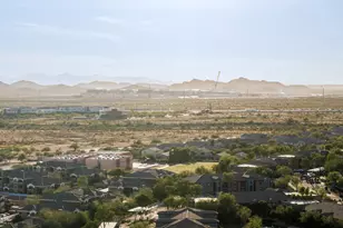 2545 W Brilliant Sky Dr, Phoenix, AZ 85085 - Photo 30