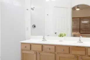 2545 W Brilliant Sky Dr, Phoenix, AZ 85085 - Photo 16