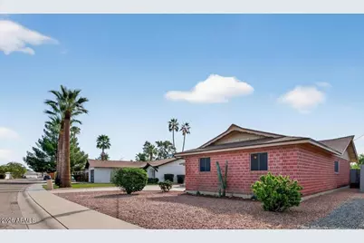 8713 E Sage Drive, Scottsdale, AZ 85250 - Photo 4