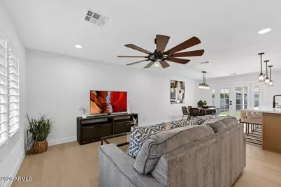 8713 E Sage Drive, Scottsdale, AZ 85250 - Photo 16