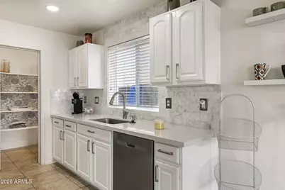 11623 N 151st Lane, Surprise, AZ 85379 - Photo 14