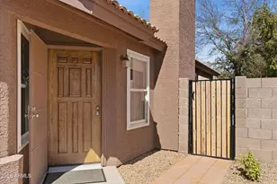 2622 W Orchid Ln, Chandler, AZ 85224 - Photo 2