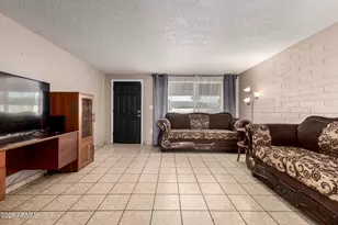 7265 W Camelback Rd, Phoenix, AZ 85033 - Photo 8