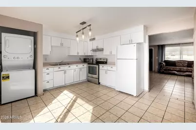 7265 W Camelback Road, Phoenix, AZ 85033 - Photo 14