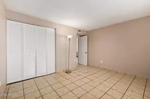 7265 W Camelback Rd, Phoenix, AZ 85033 - Photo 22