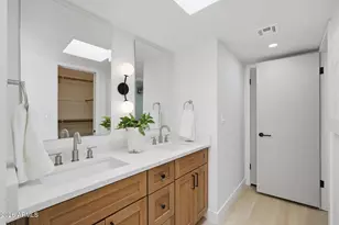 8330 N 21st Dr, Phoenix, AZ 85021 - Photo 16