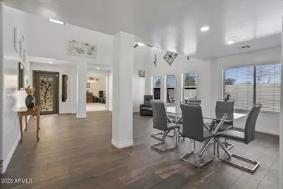 2005 S 81st Drive, Phoenix, AZ 85043 - Photo 10