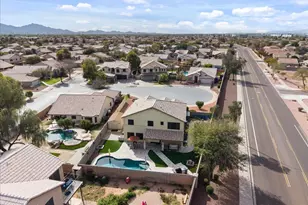 2005 S 81st Dr, Phoenix, AZ 85043 - Photo 8