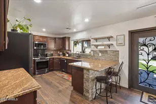 2005 S 81st Dr, Phoenix, AZ 85043 - Photo 14