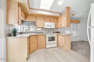 17200 W Bell Rd, Surprise, AZ 85374 - Photo 12