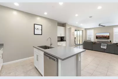 4041 E Amber Lane, Gilbert, AZ 85296 - Photo 12