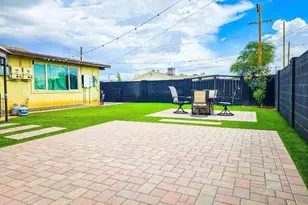 3701 W Echo Ln, Phoenix, AZ 85051 - Photo 22