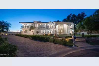 12240 S Honah Lee Court, Phoenix, AZ 85044 - Photo 2