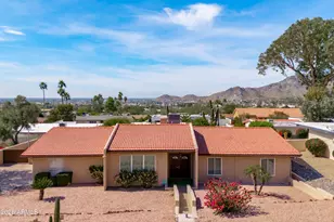 9654 N 18th St, Phoenix, AZ 85020 - Photo 2