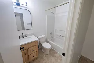 11807 N 76th Ave, Peoria, AZ 85345 - Photo 12