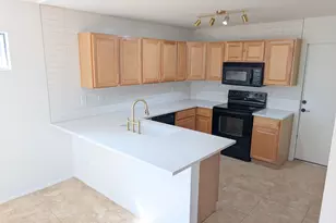 11807 N 76th Ave, Peoria, AZ 85345 - Photo 2