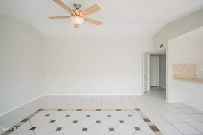 8017 W Meadowbrook Avenue, Phoenix, AZ 85033 - Photo 8