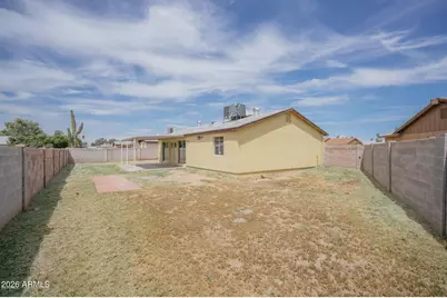 8017 W Meadowbrook Avenue, Phoenix, AZ 85033 - Photo 16