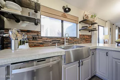 15435 N 86th Lane, Peoria, AZ 85382 - Photo 6