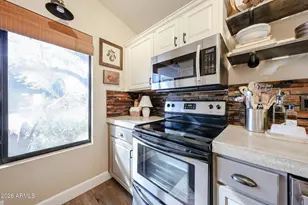 15435 N 86th Ln, Peoria, AZ 85382 - Photo 8